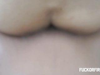 Geile junge Asiatin fickt mit ihrem Lehrer